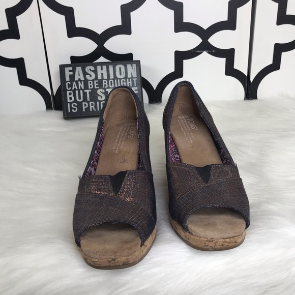 Toms Cork Wedges - Picture 2 of 8